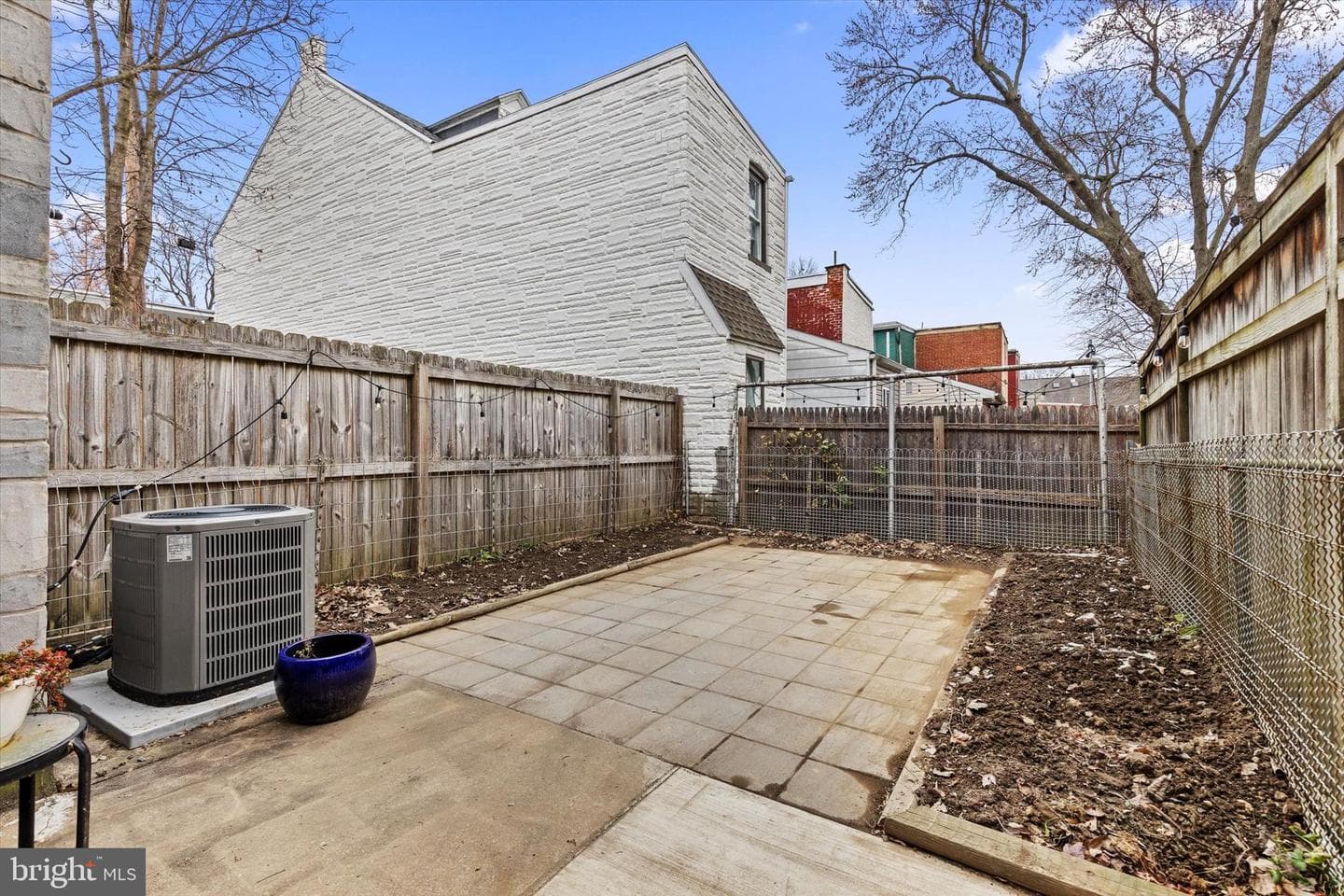 419 N Pine Street photo 24