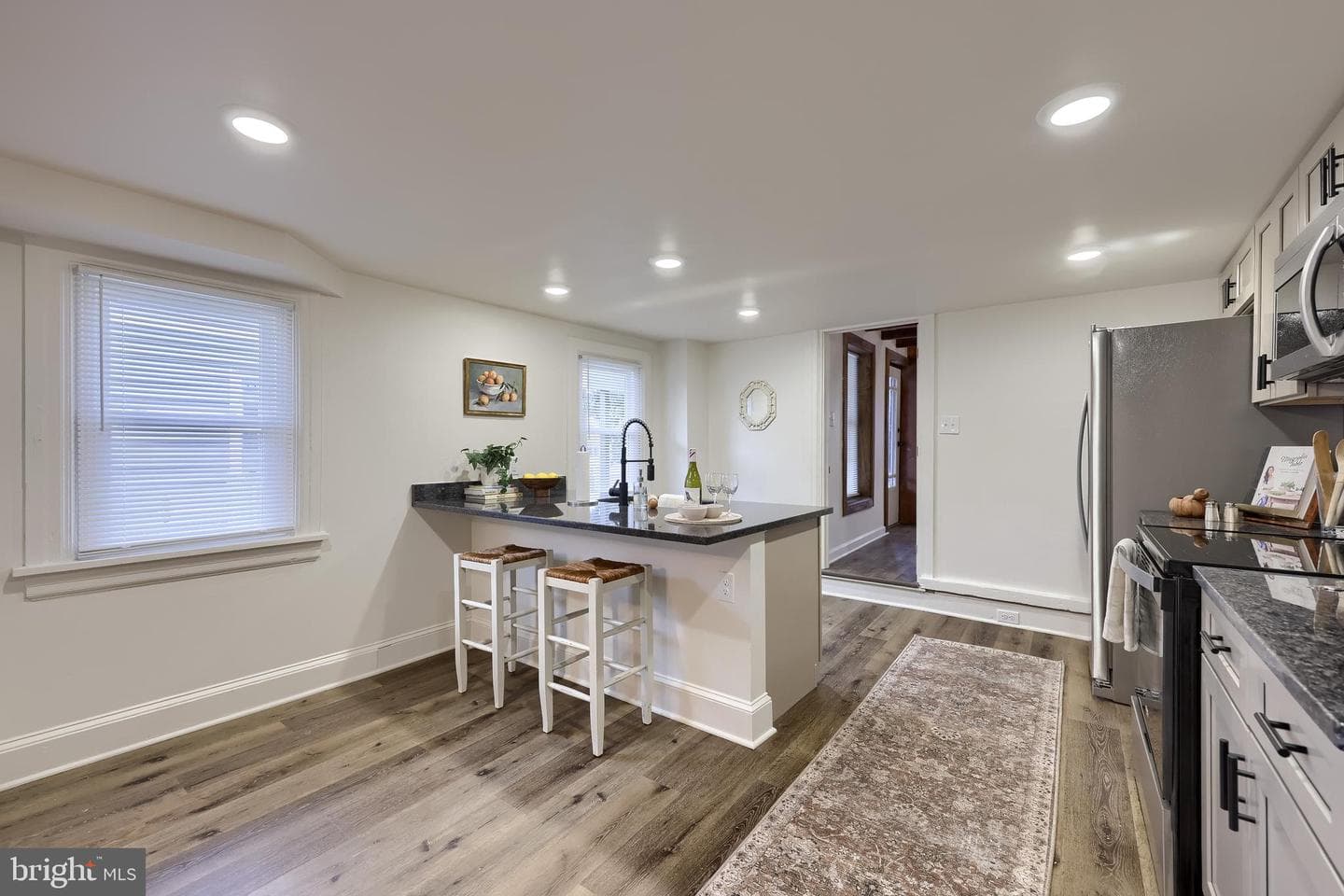 311 Perry Street photo 5