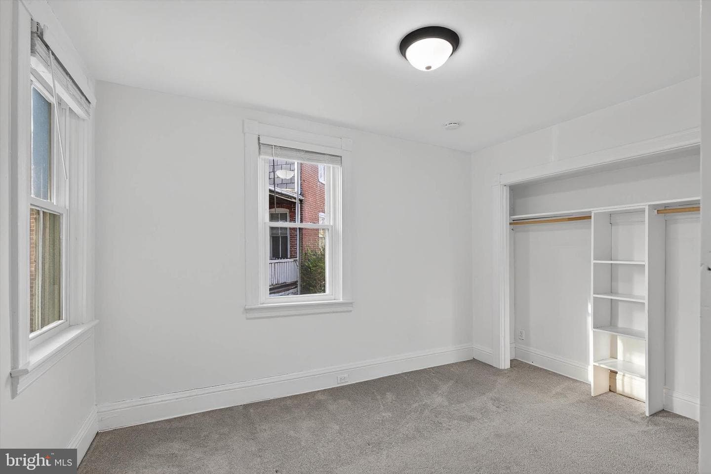 226 E Lemon Street photo 18