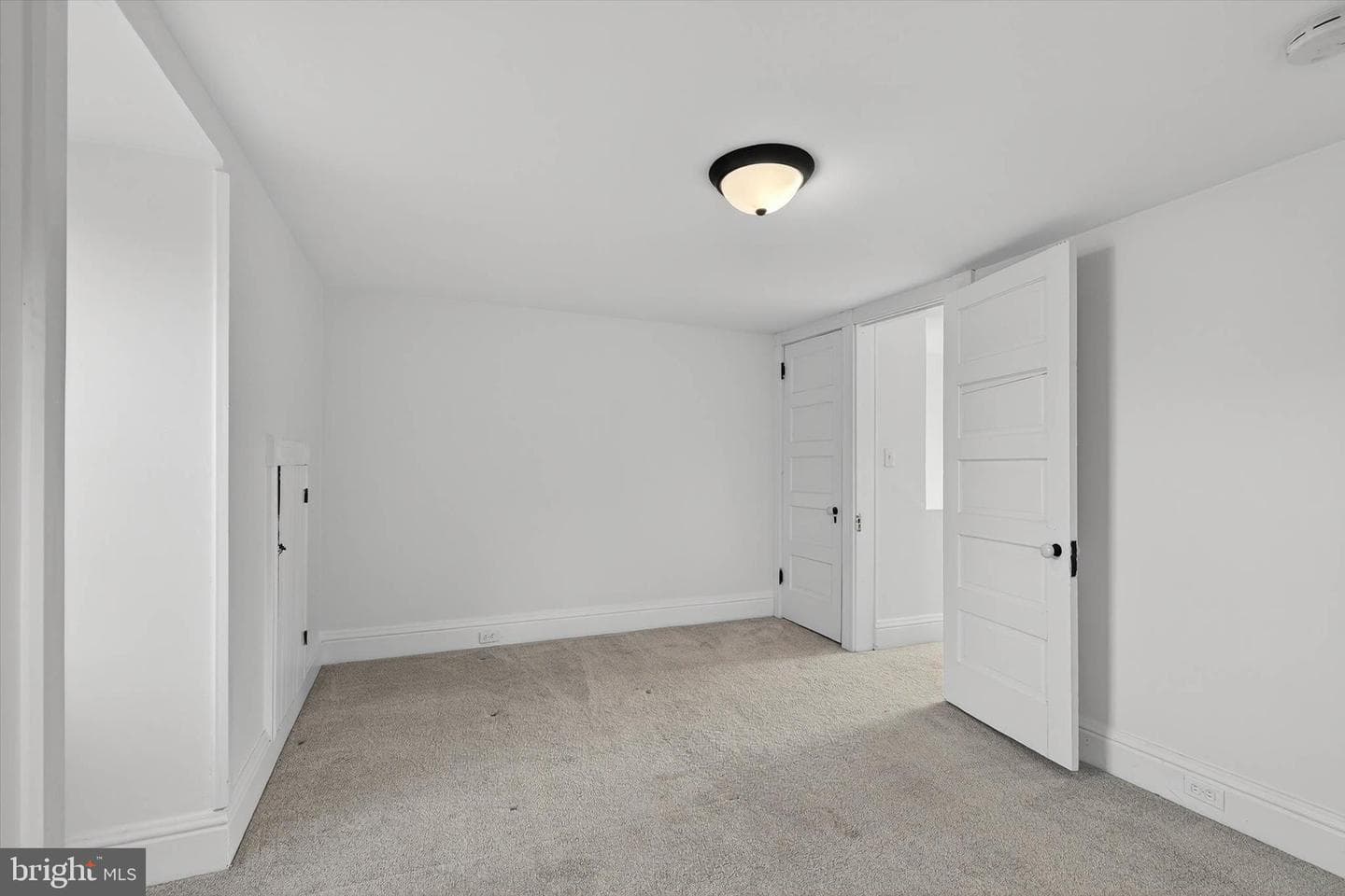 226 E Lemon Street photo 28
