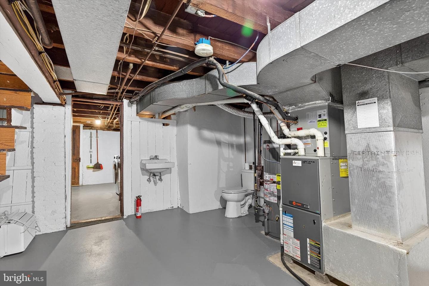 226 E Lemon Street photo 33