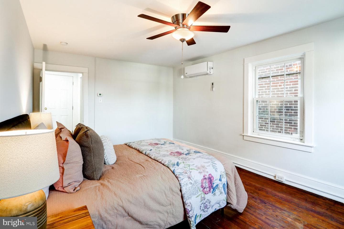 206 Princess Avenue photo 28