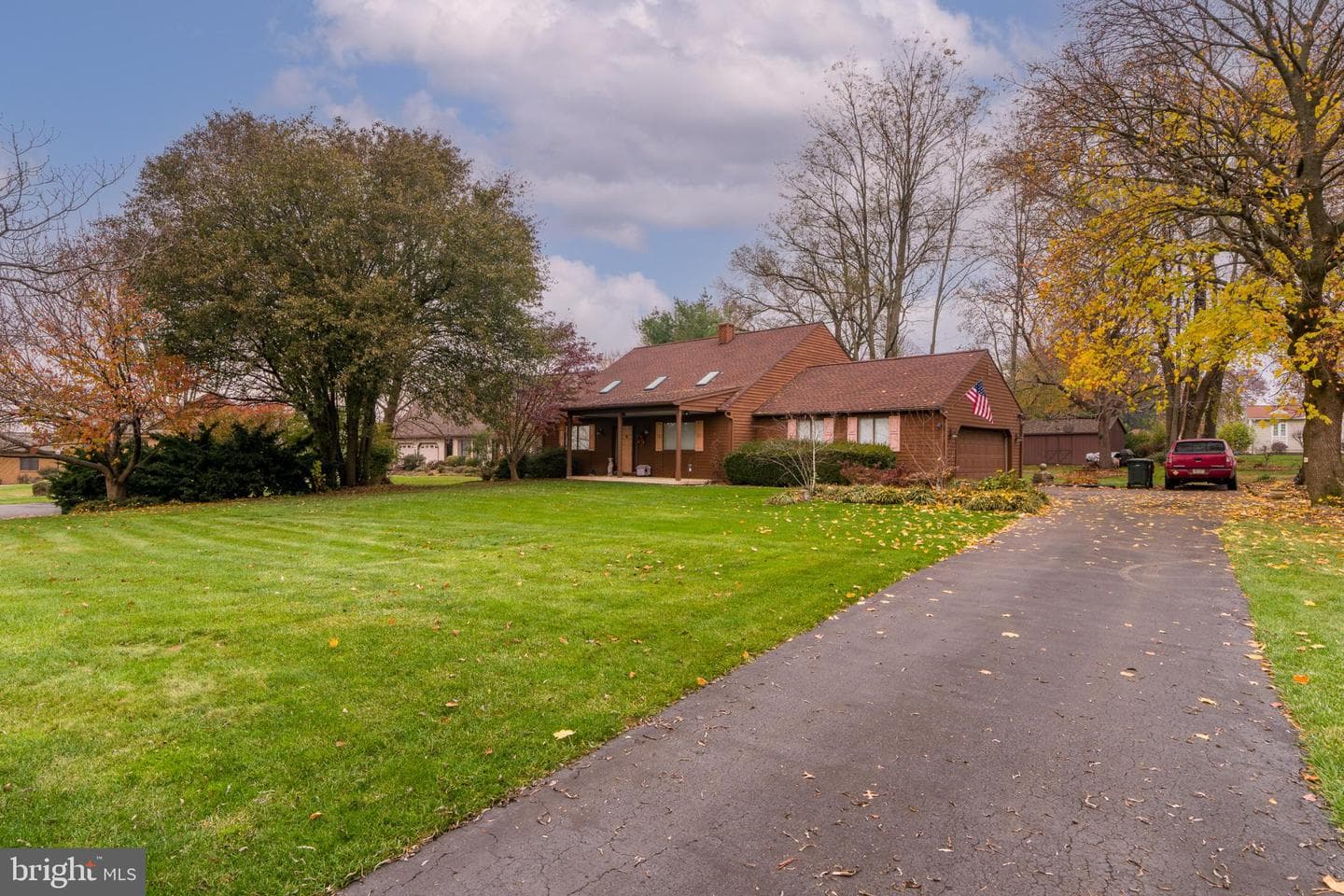 622 Shelley Court photo 5