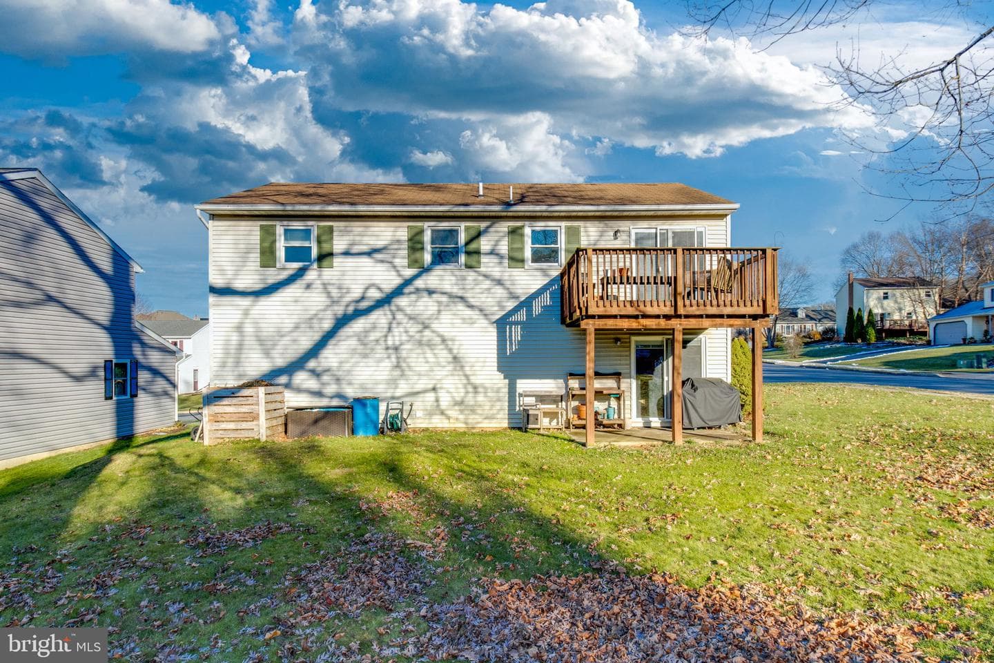 261 Linda Terrace photo 9