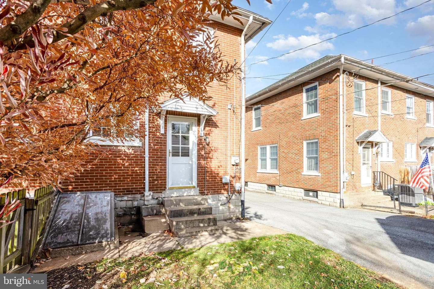862 Pleasure Road photo 32