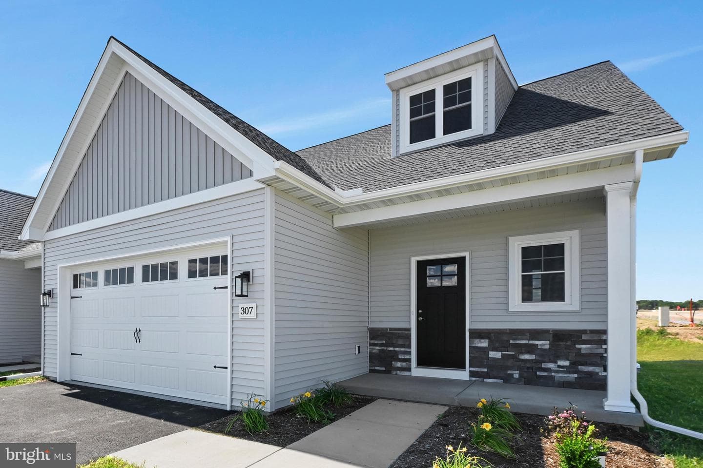 307 Ridgefield Drive photo 6