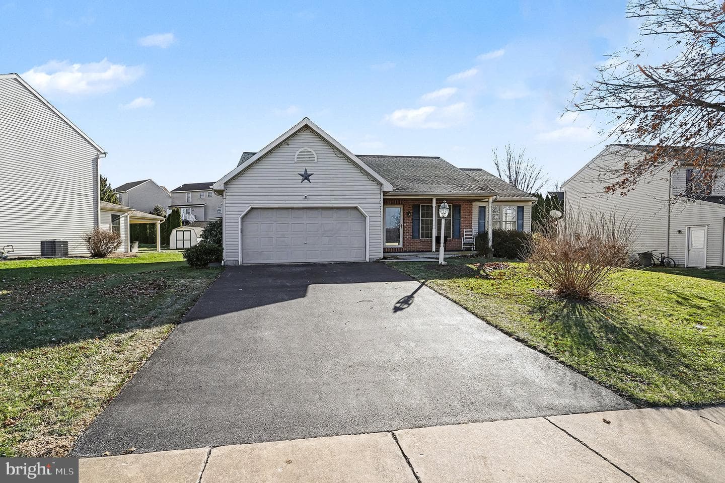 3954 Laurel Run photo 2