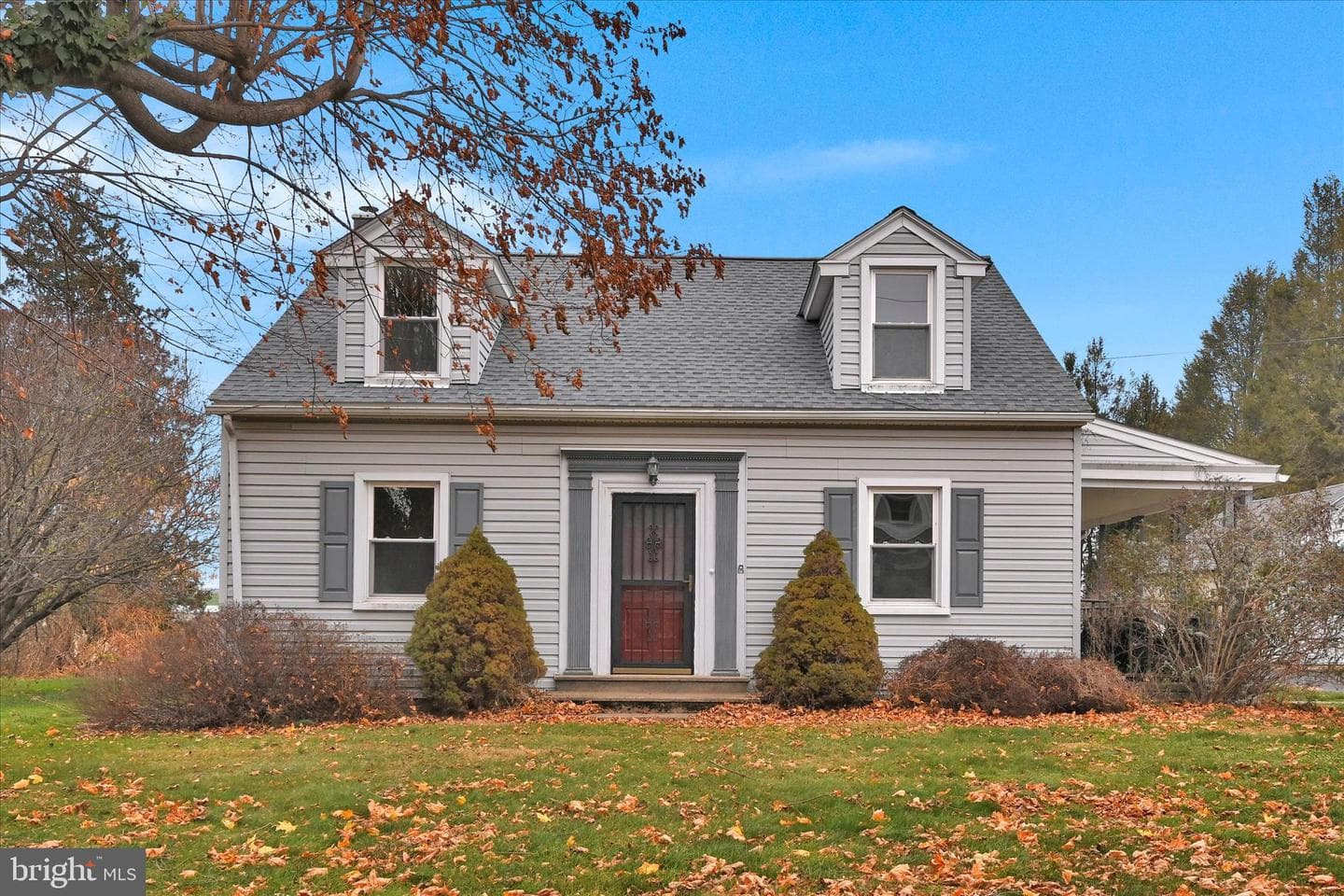 1211 River Road photo 5