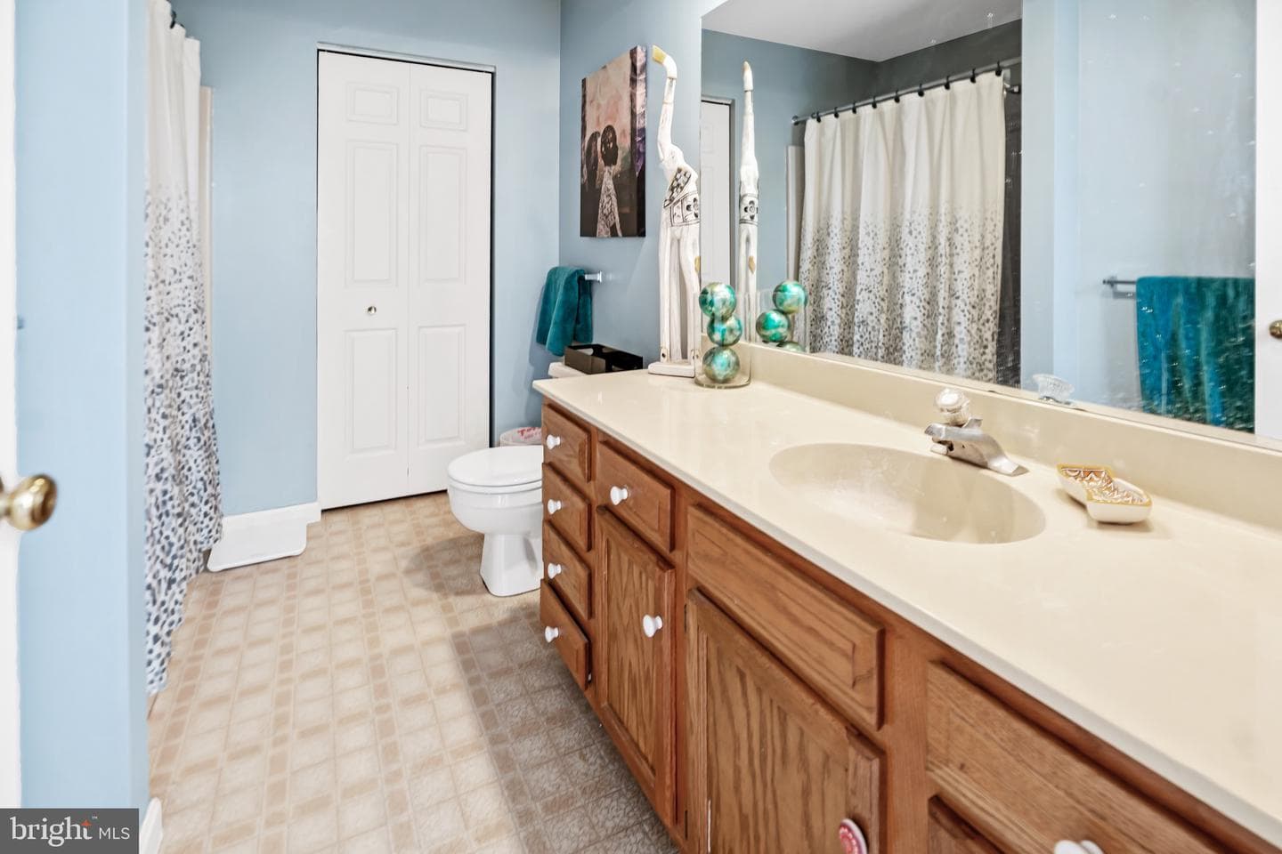 214 Sand Court photo 15