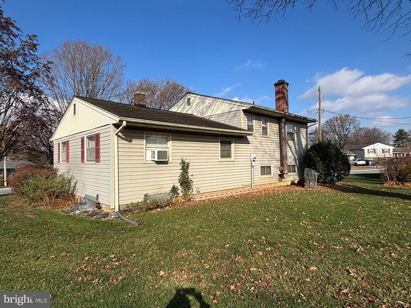 146 Mallard Avenue photo 3