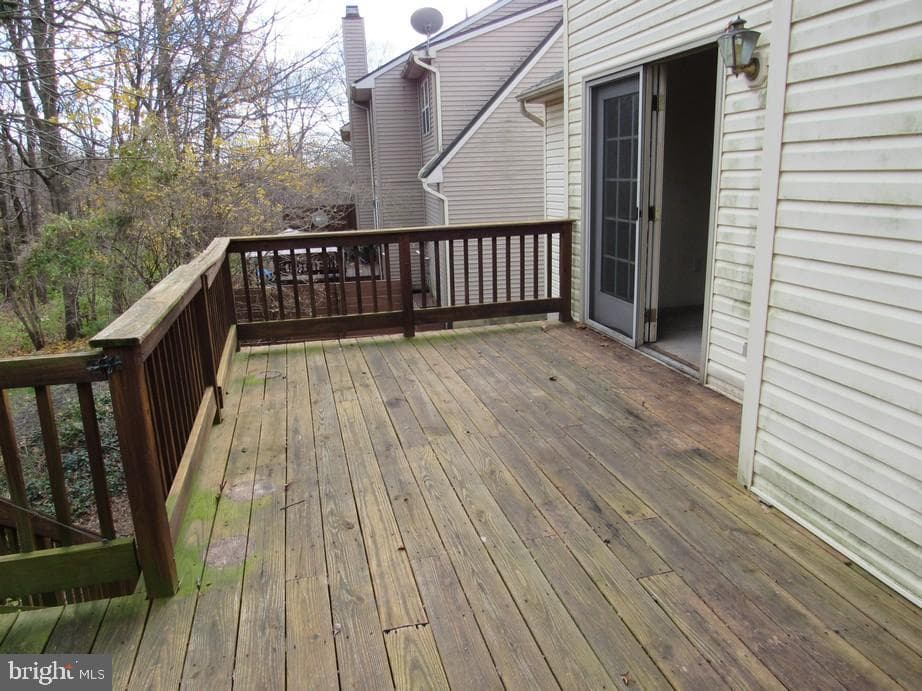 65 Mill Pond Drive photo 3
