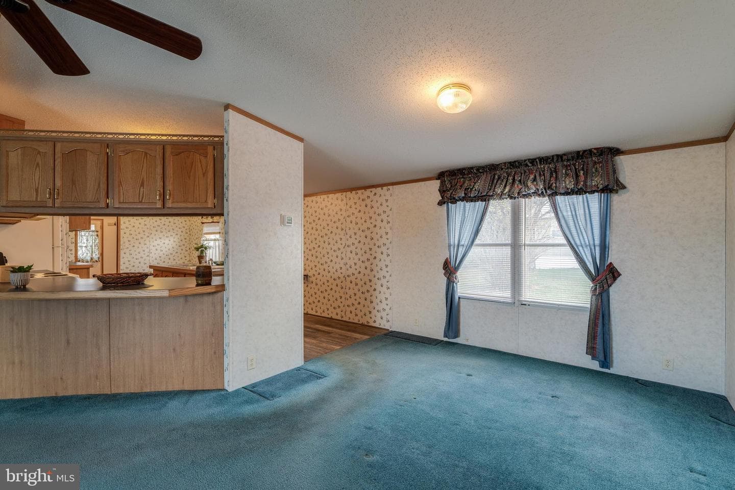 4 Hearth Drive photo 14
