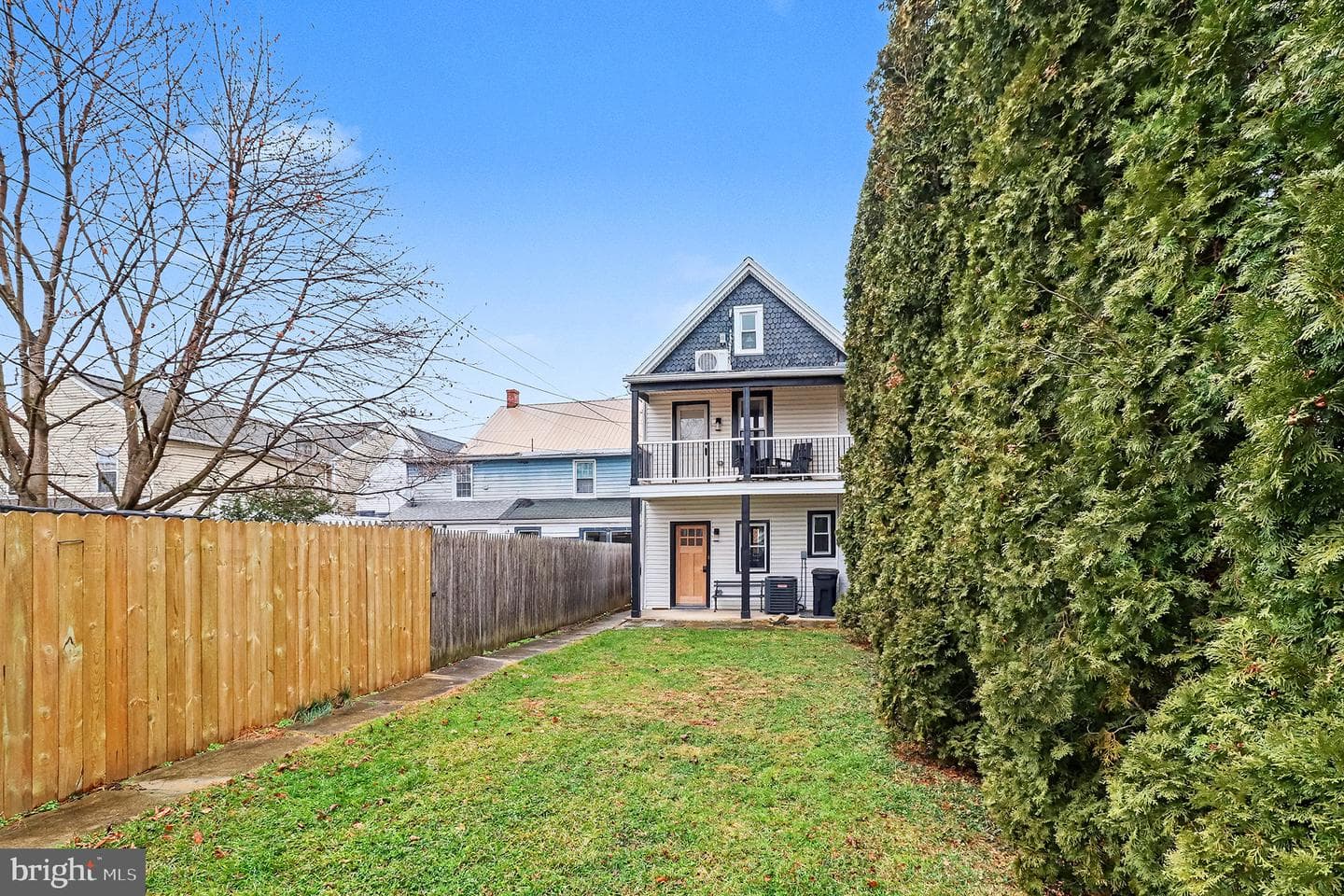 24 E Orange Street photo 35