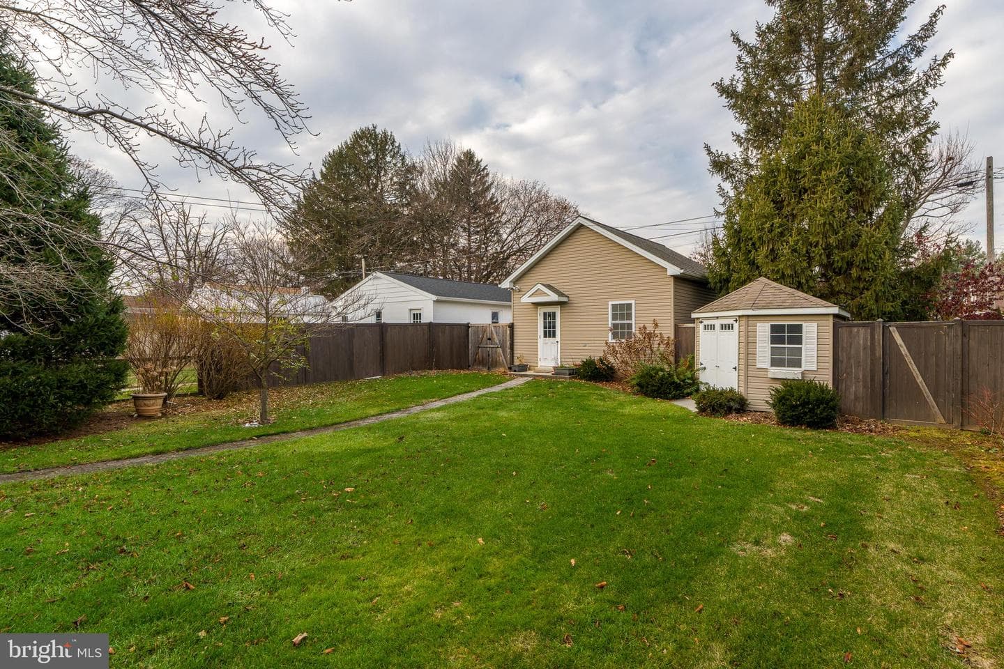 141 E Lincoln Avenue photo 10