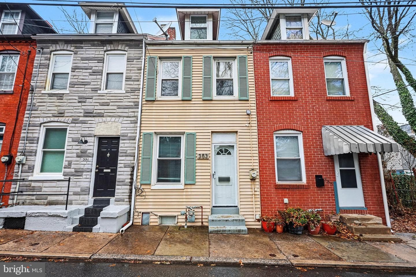 353 E Marion Street photo 1