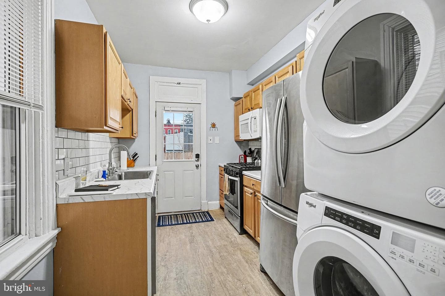 353 E Marion Street photo 15