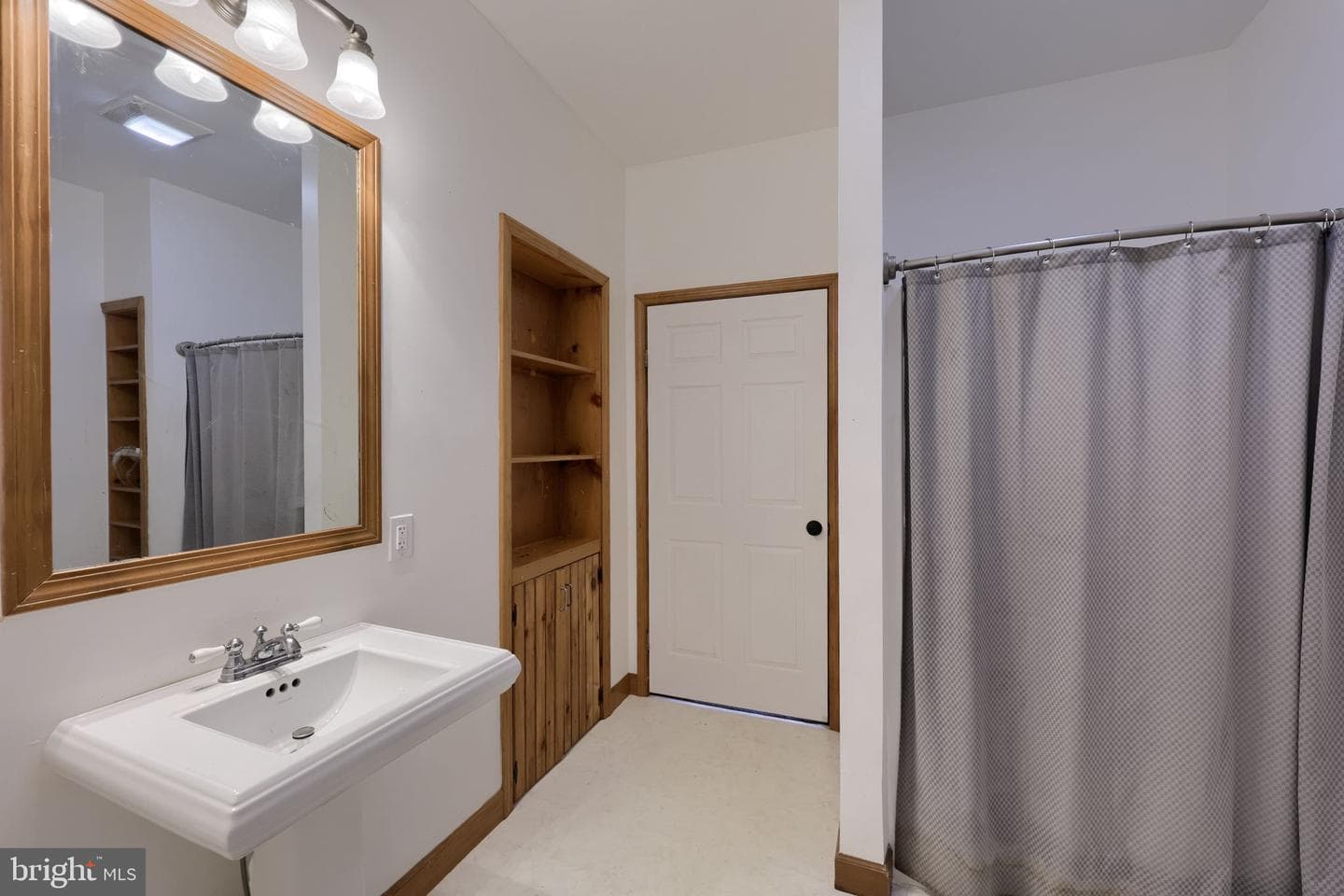 26 Race Avenue photo 26