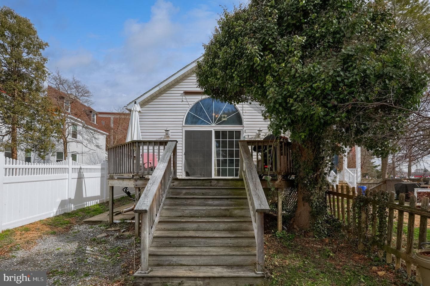 26 Race Avenue photo 39