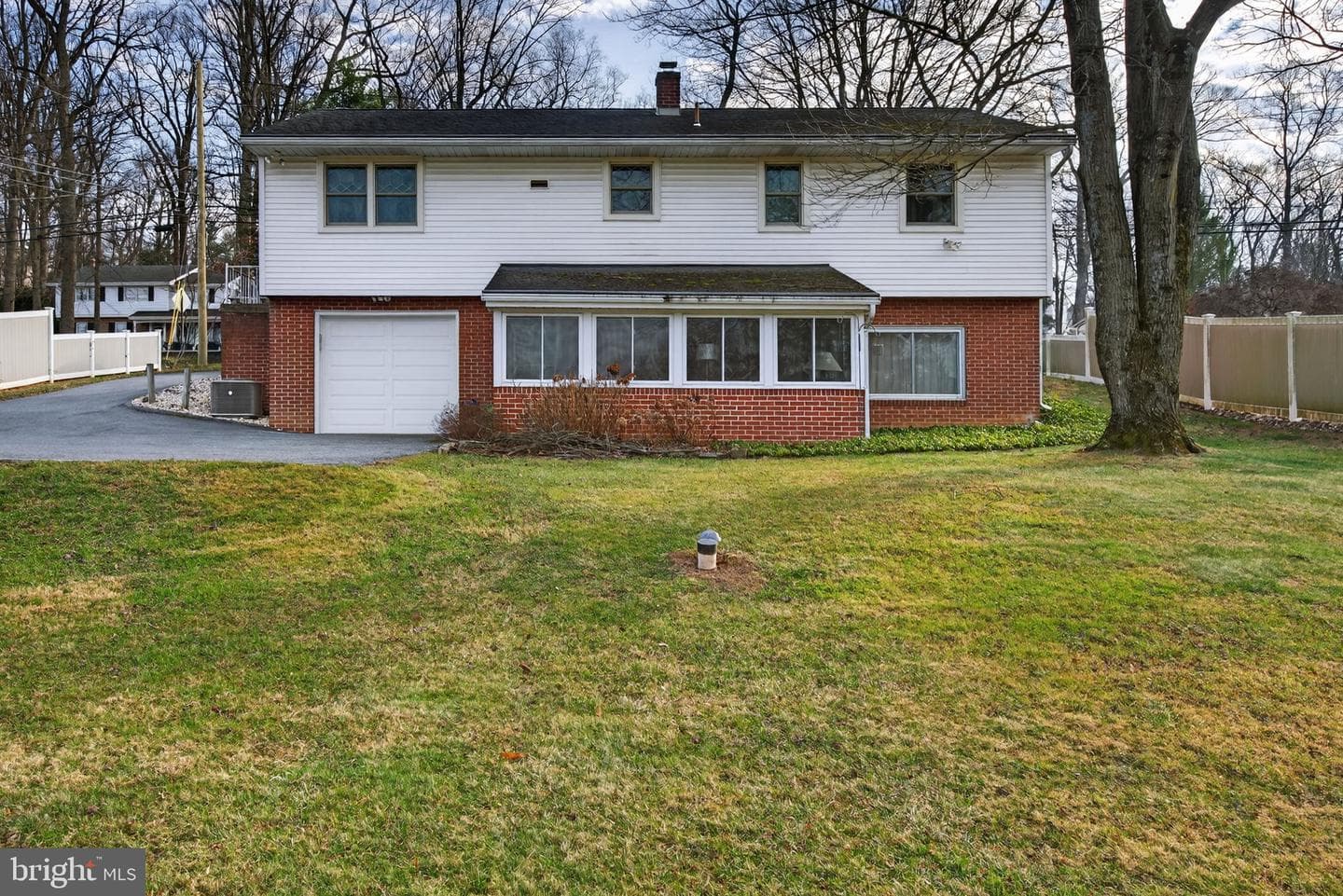 960 Nissley Road photo 3