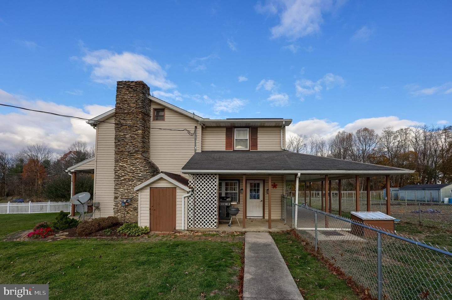 323 Fairview Road photo 29