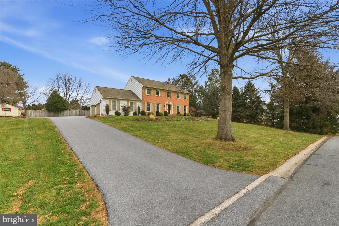 546 Hi View Drive photo 4