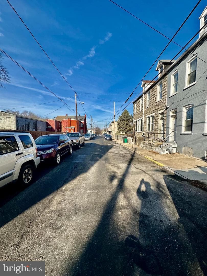 537 S Christian Street photo 17