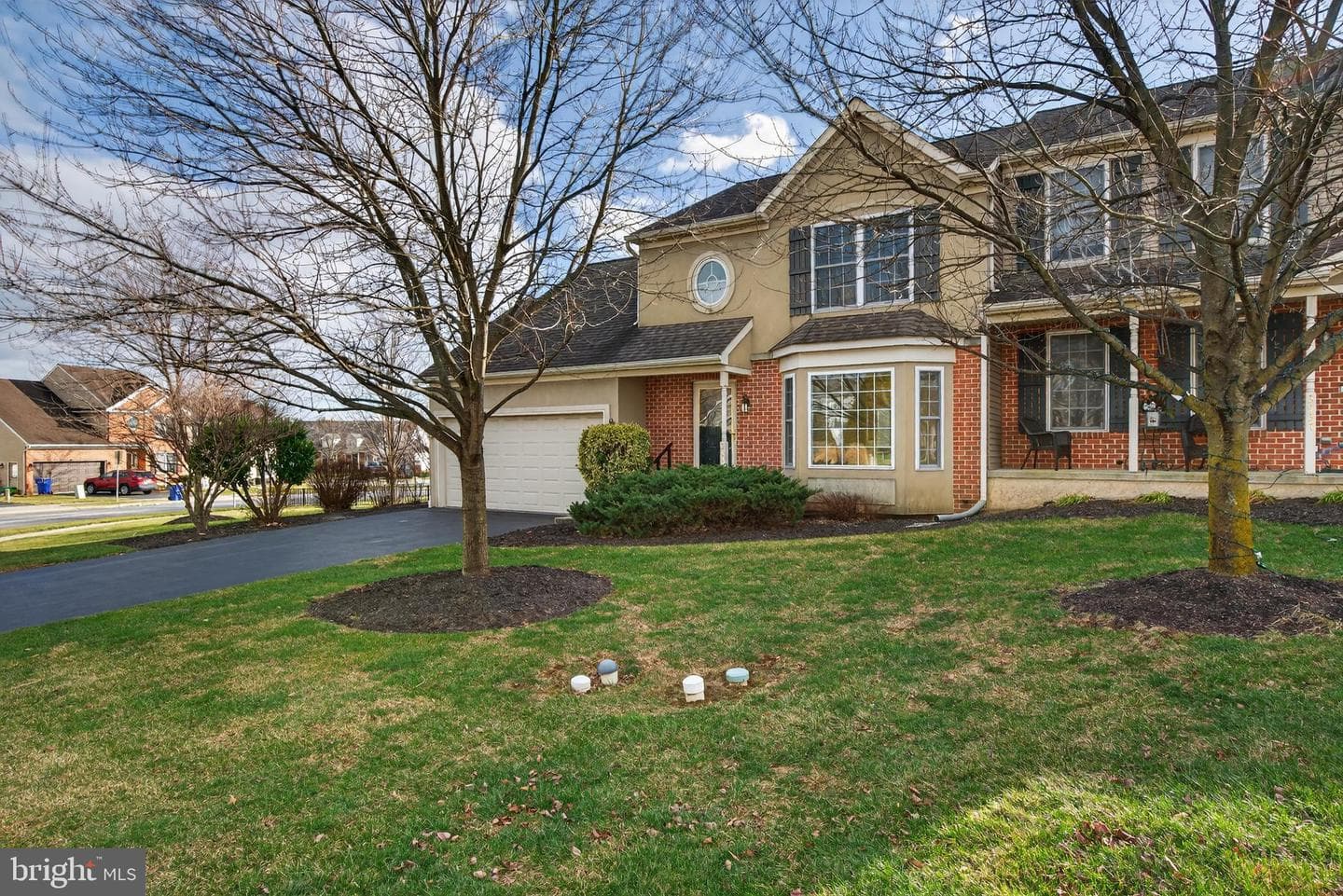 3435 Green Leaf Drive photo 2