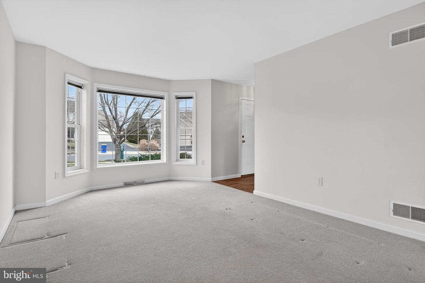 3435 Green Leaf Drive photo 7