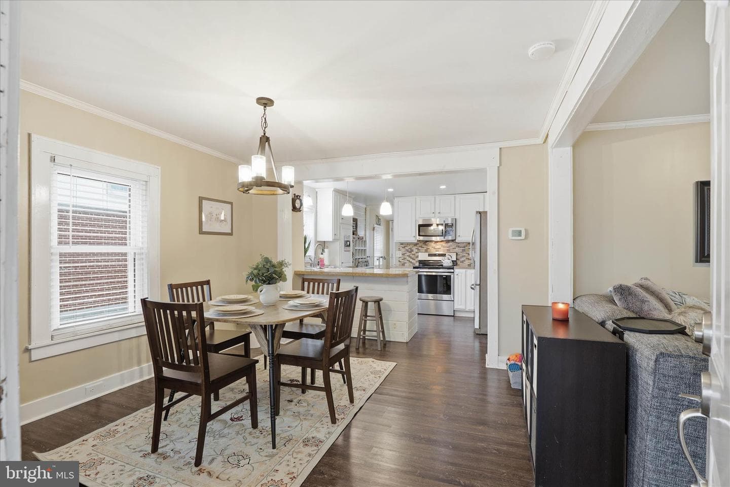 433 Elwyn Terrace photo 11