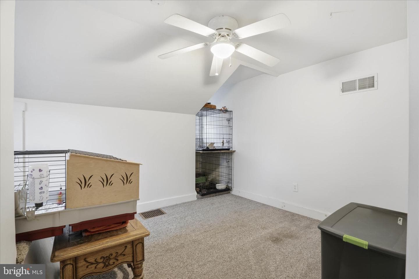 433 Elwyn Terrace photo 22