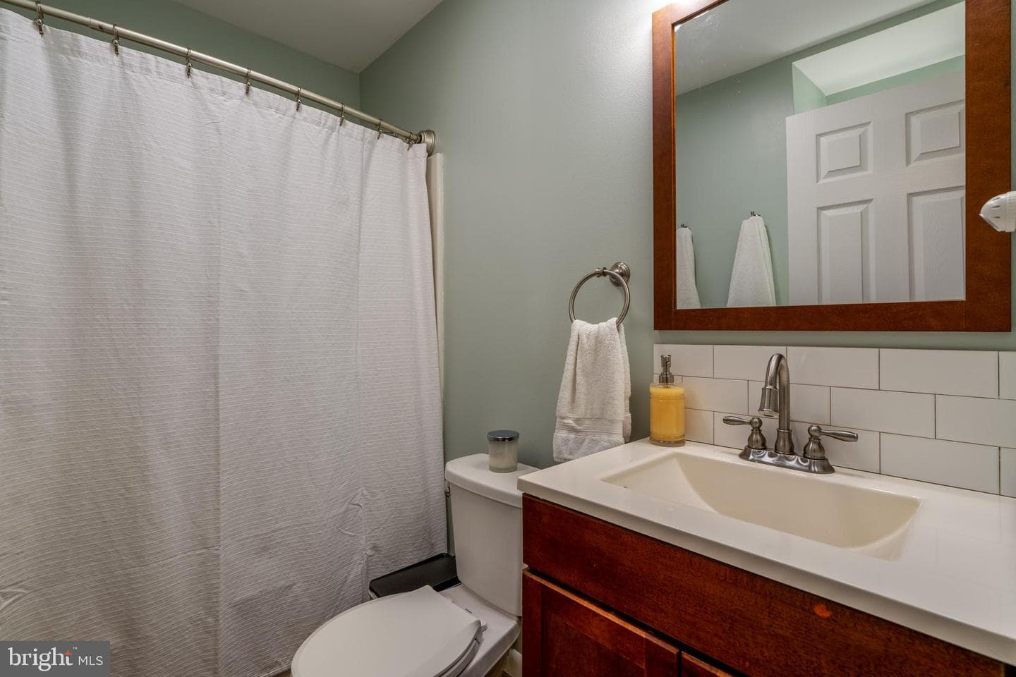 534 W Marion Street photo 23