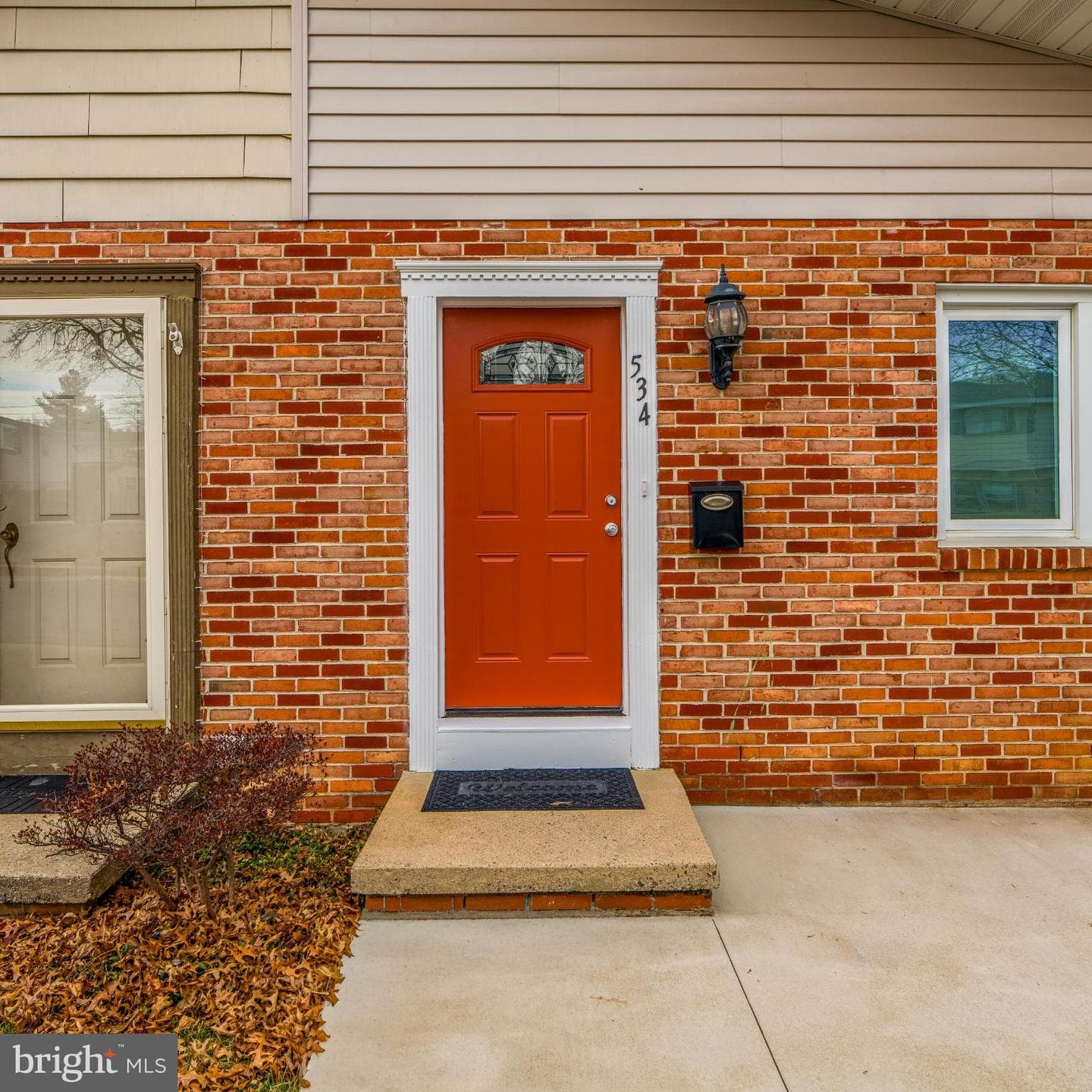 534 W Marion Street photo 4