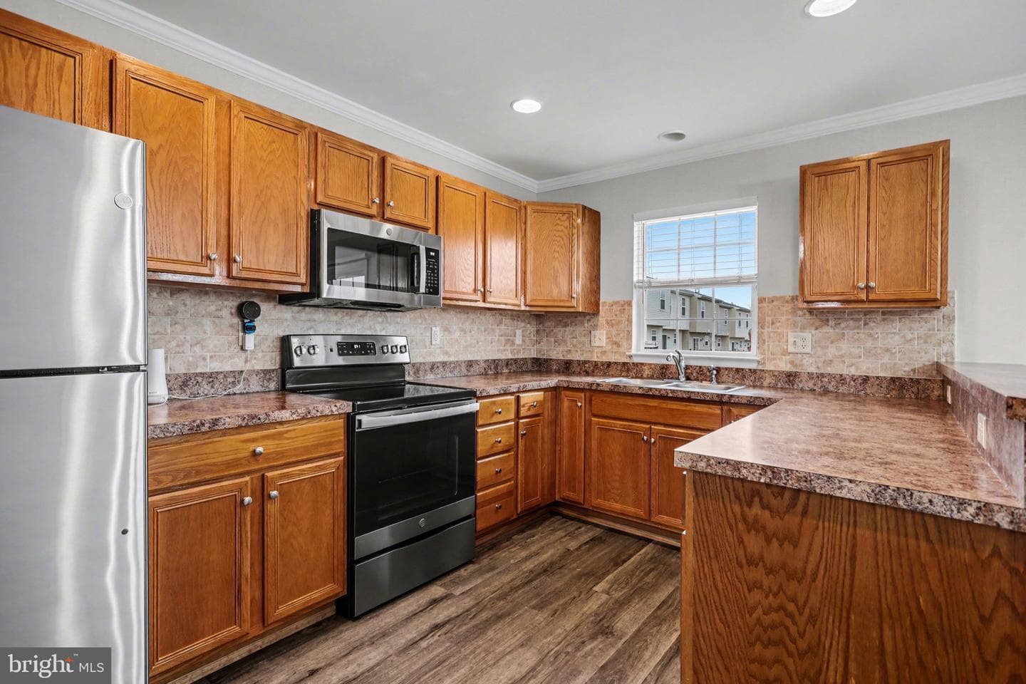 270 Kentshire Drive photo 7