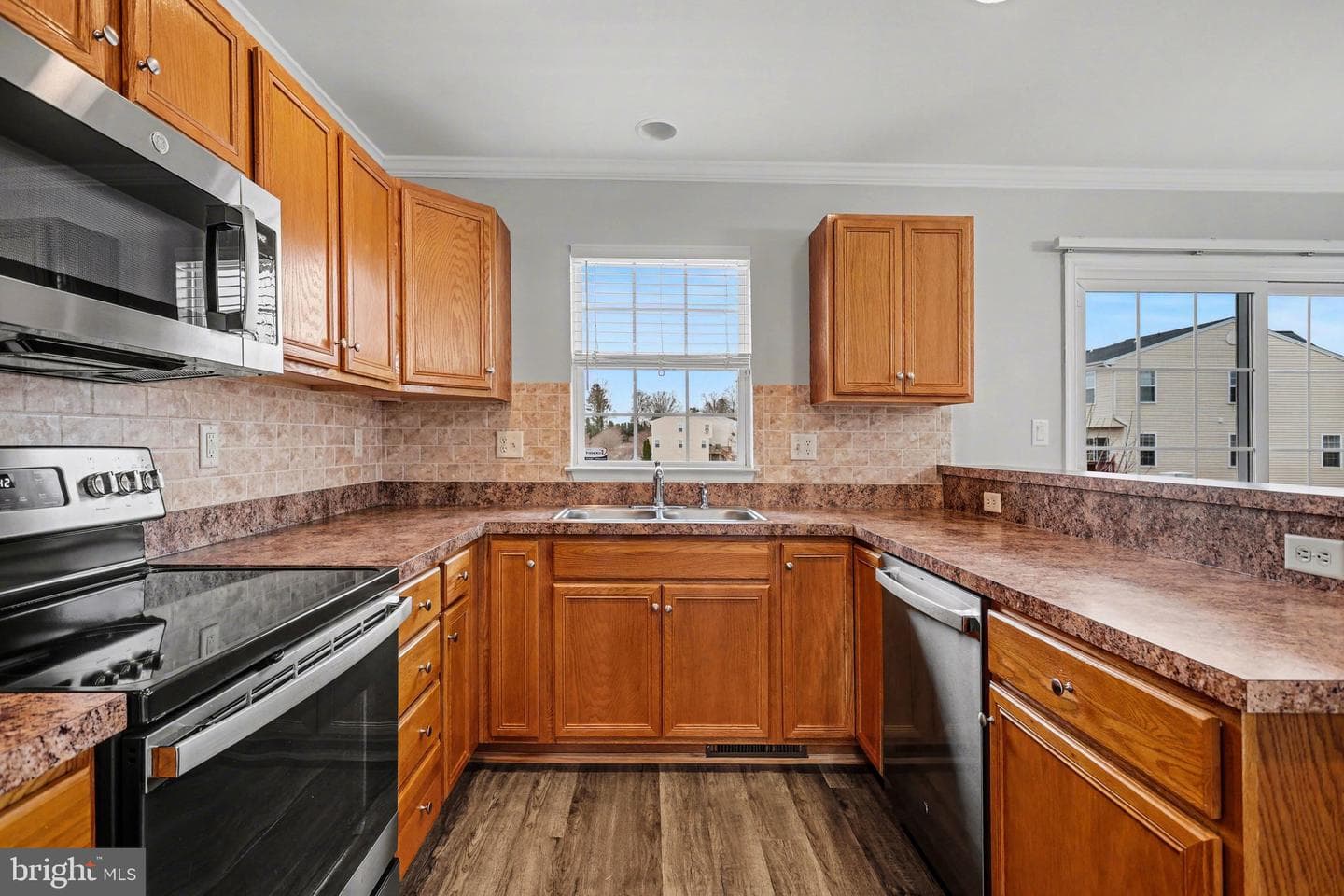 270 Kentshire Drive photo 8