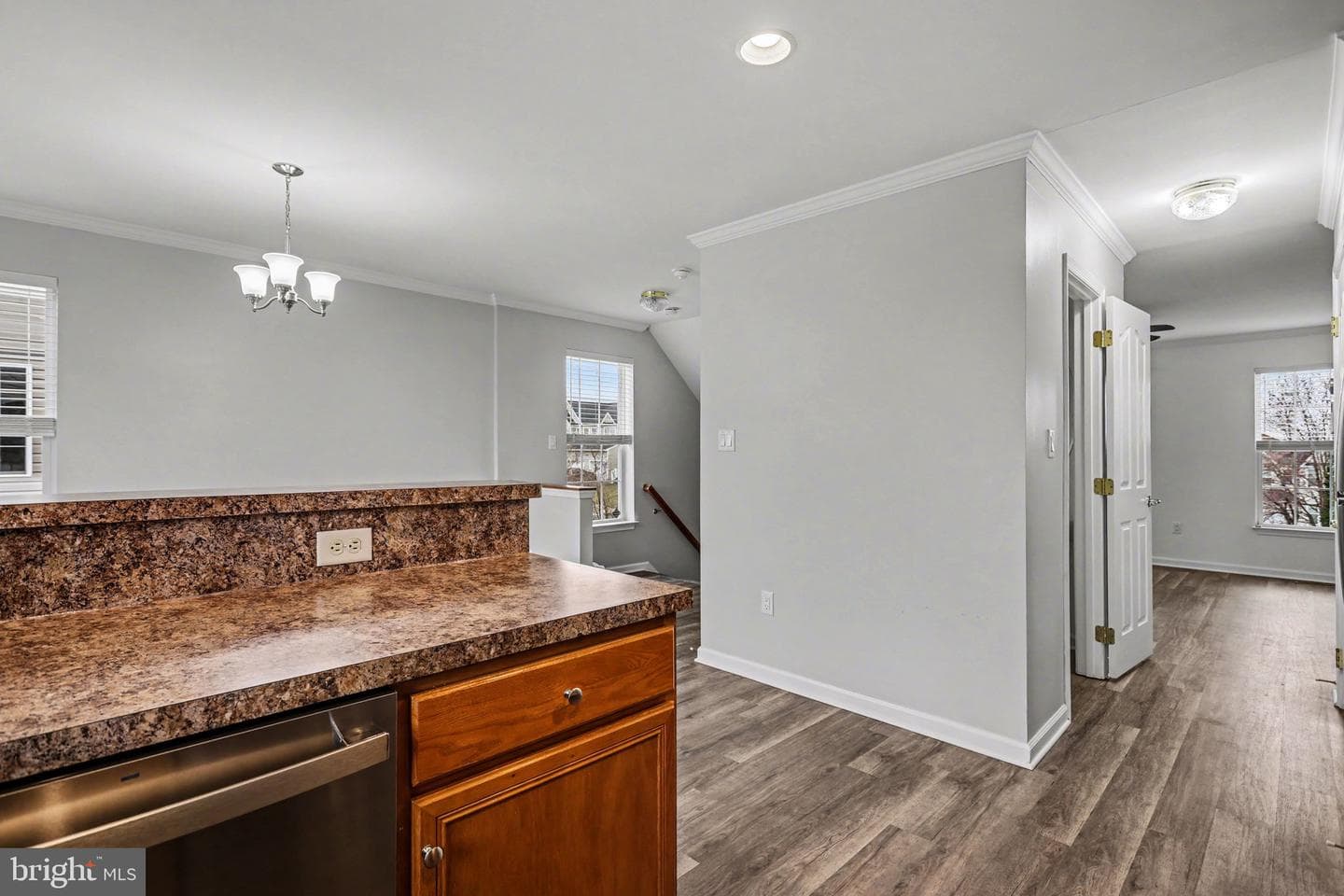 270 Kentshire Drive photo 9