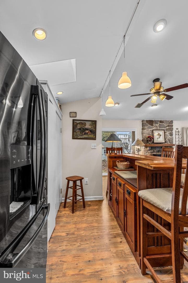255 Elizabeth Street photo 16