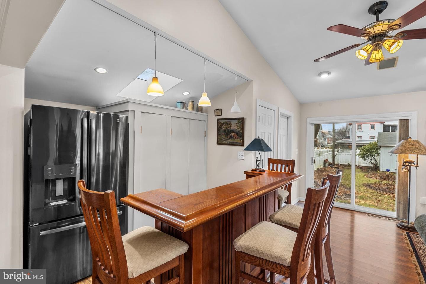 255 Elizabeth Street photo 17