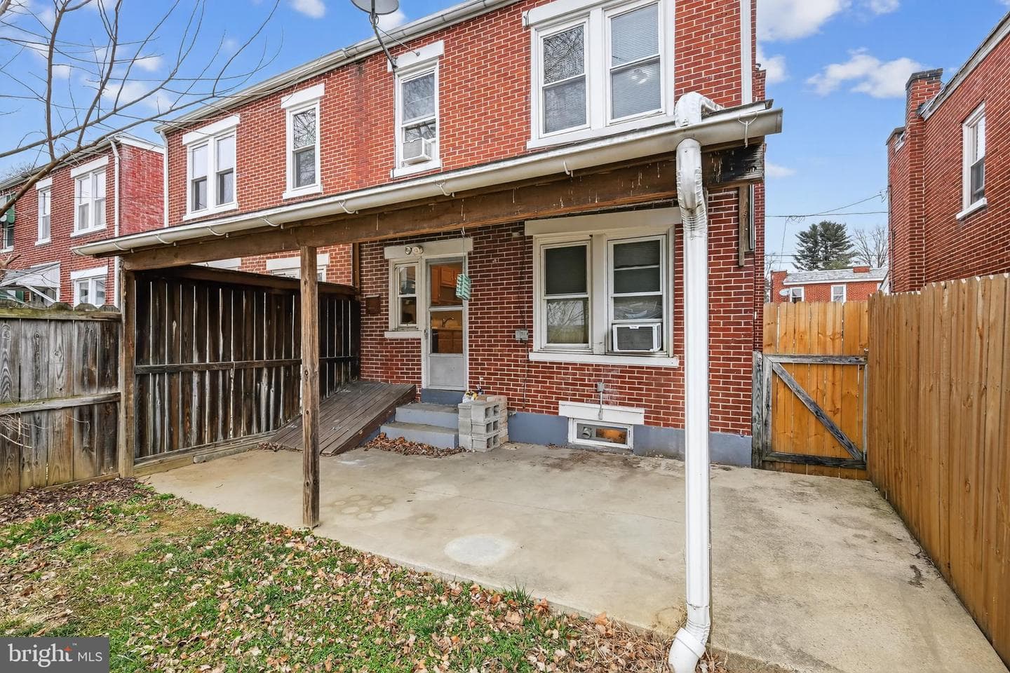 108 S Pearl Street photo 31