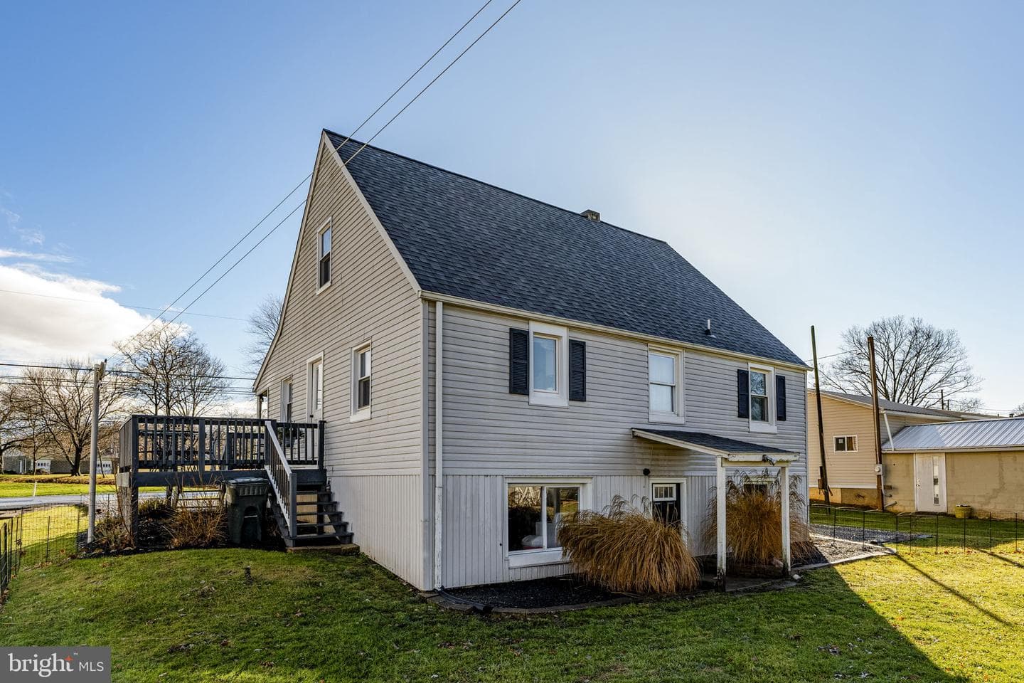 633 N Farmersville Road photo 16