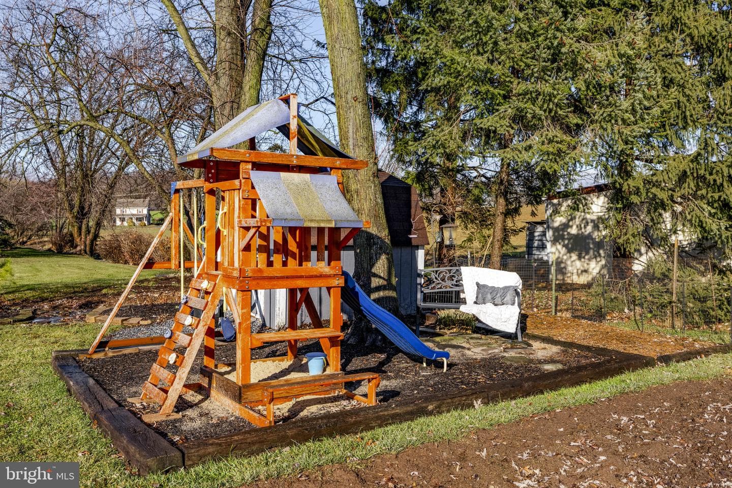 633 N Farmersville Road photo 24