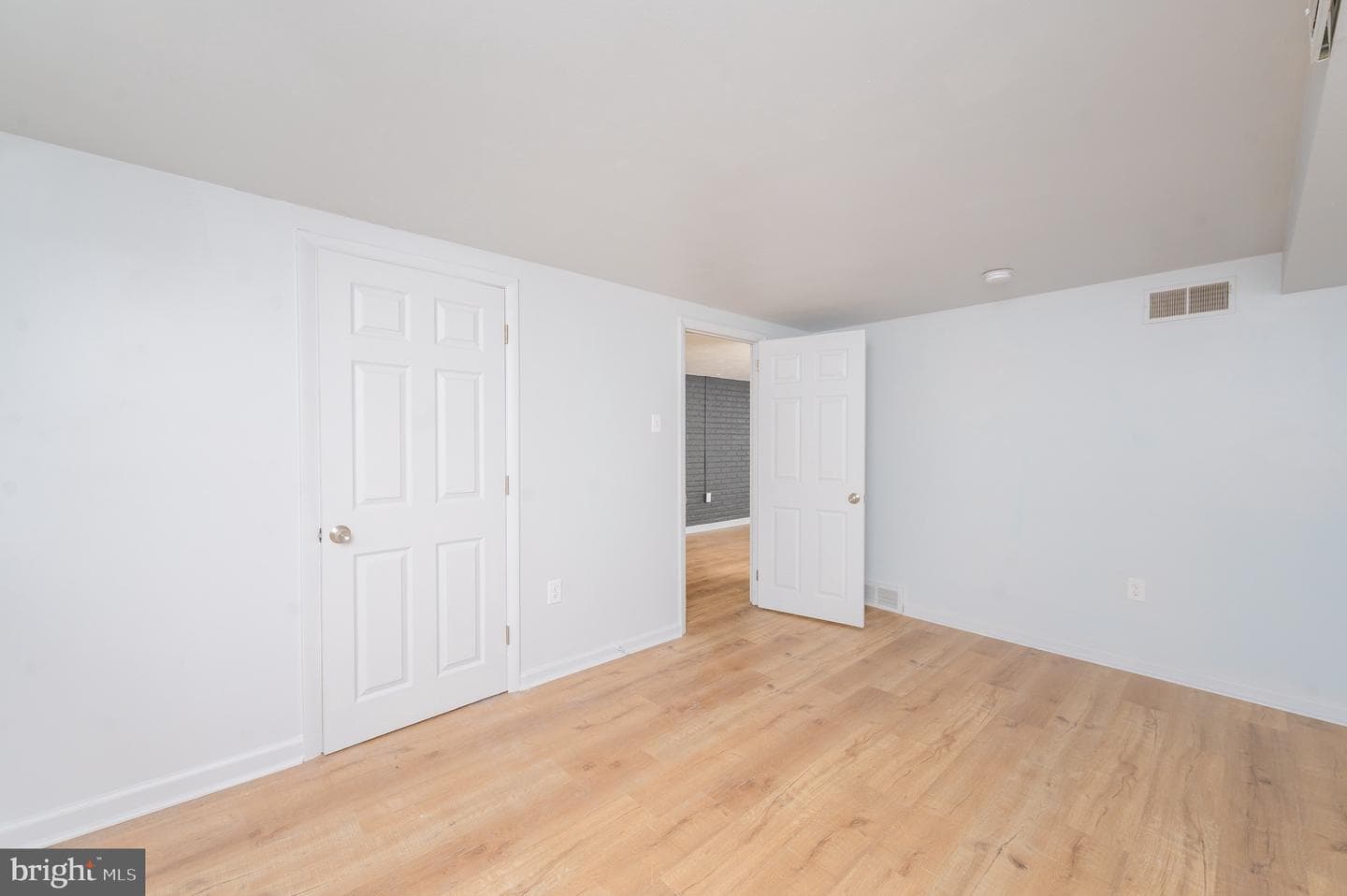 870 Hilton Drive photo 24