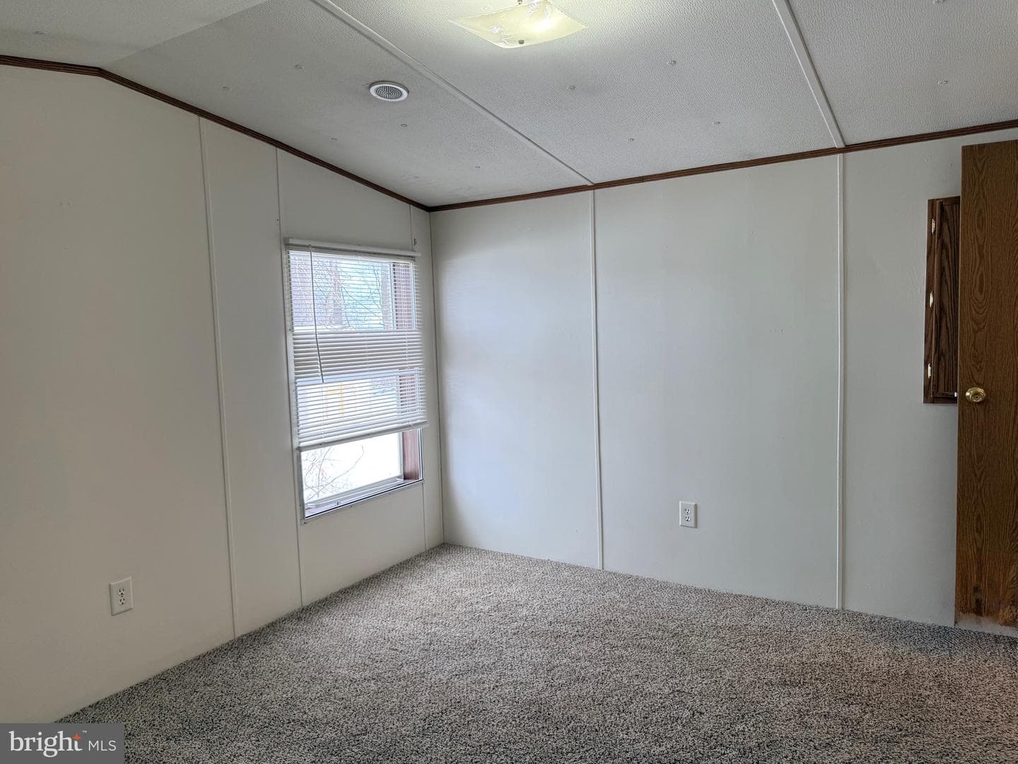 124 Dawn Street photo 13