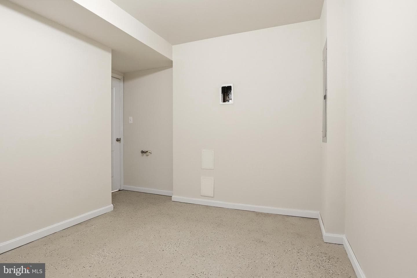 371 Dickens Drive photo 34