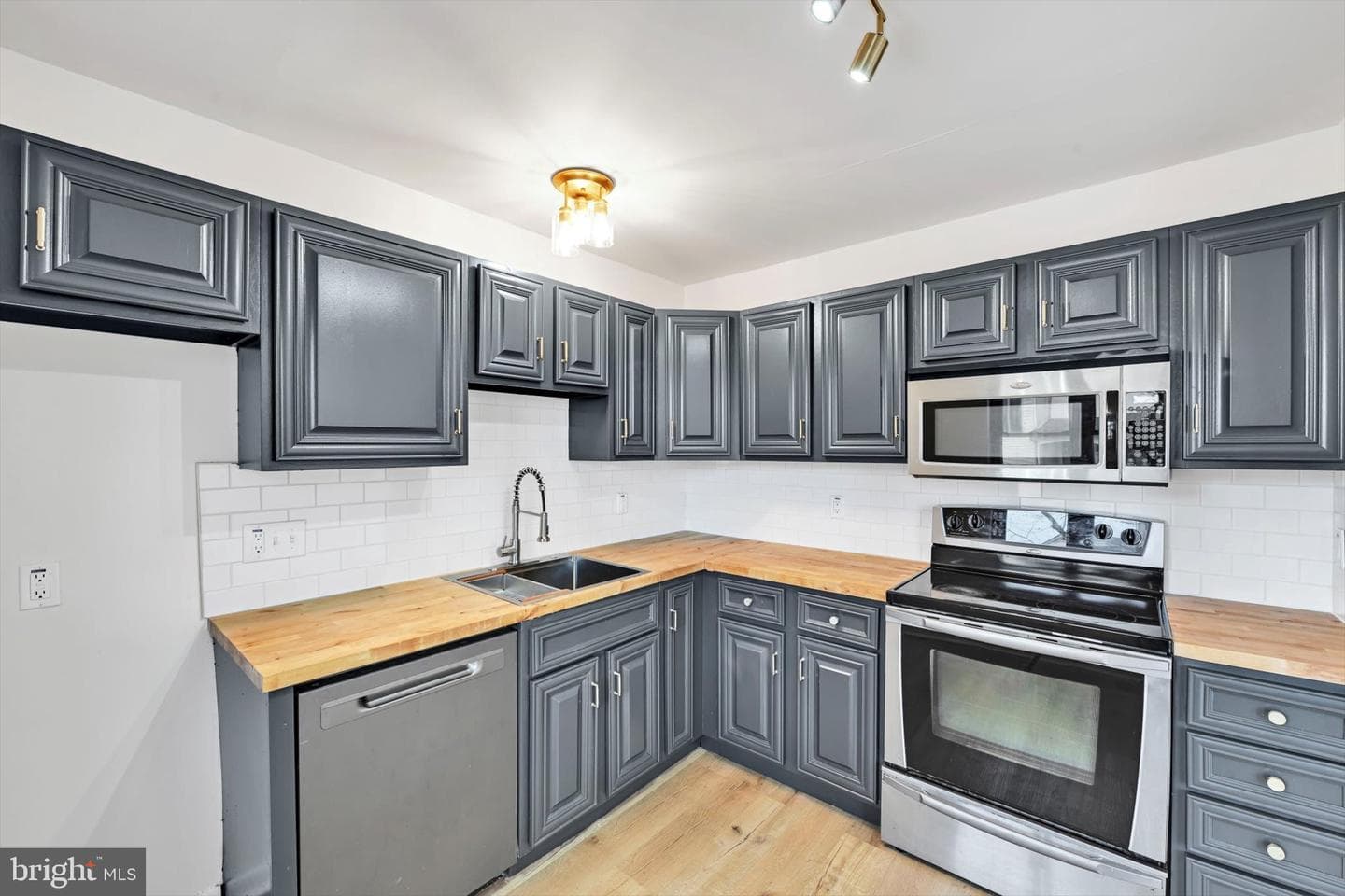 316 Windgate Court photo 13