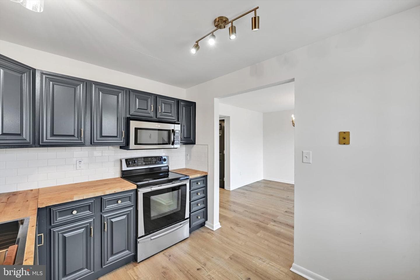 316 Windgate Court photo 14