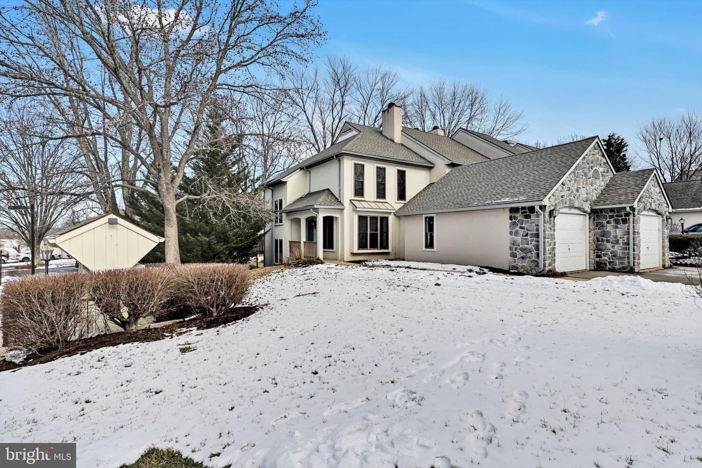 316 Windgate Court photo 2