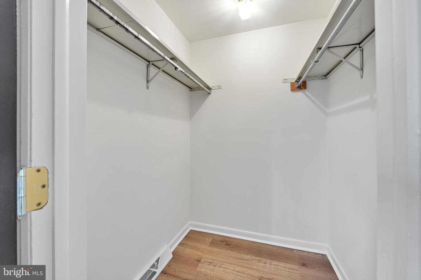 316 Windgate Court photo 23