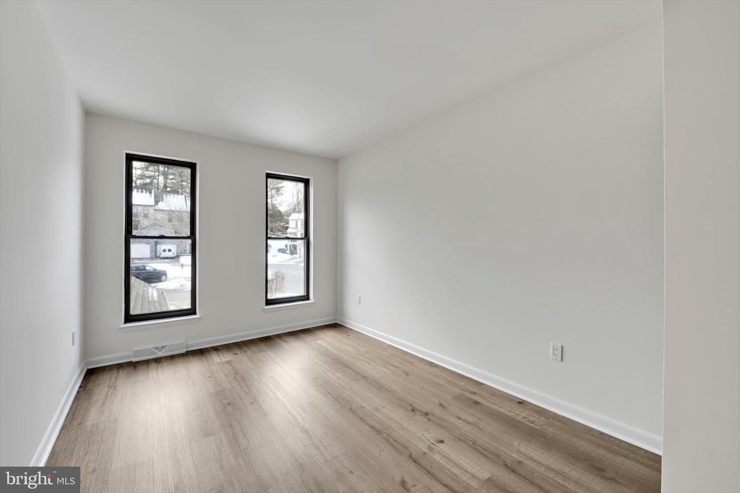 316 Windgate Court photo 25