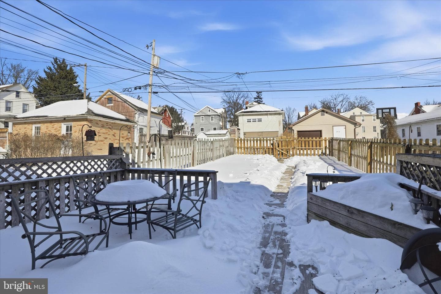243 W Franklin Street photo 34