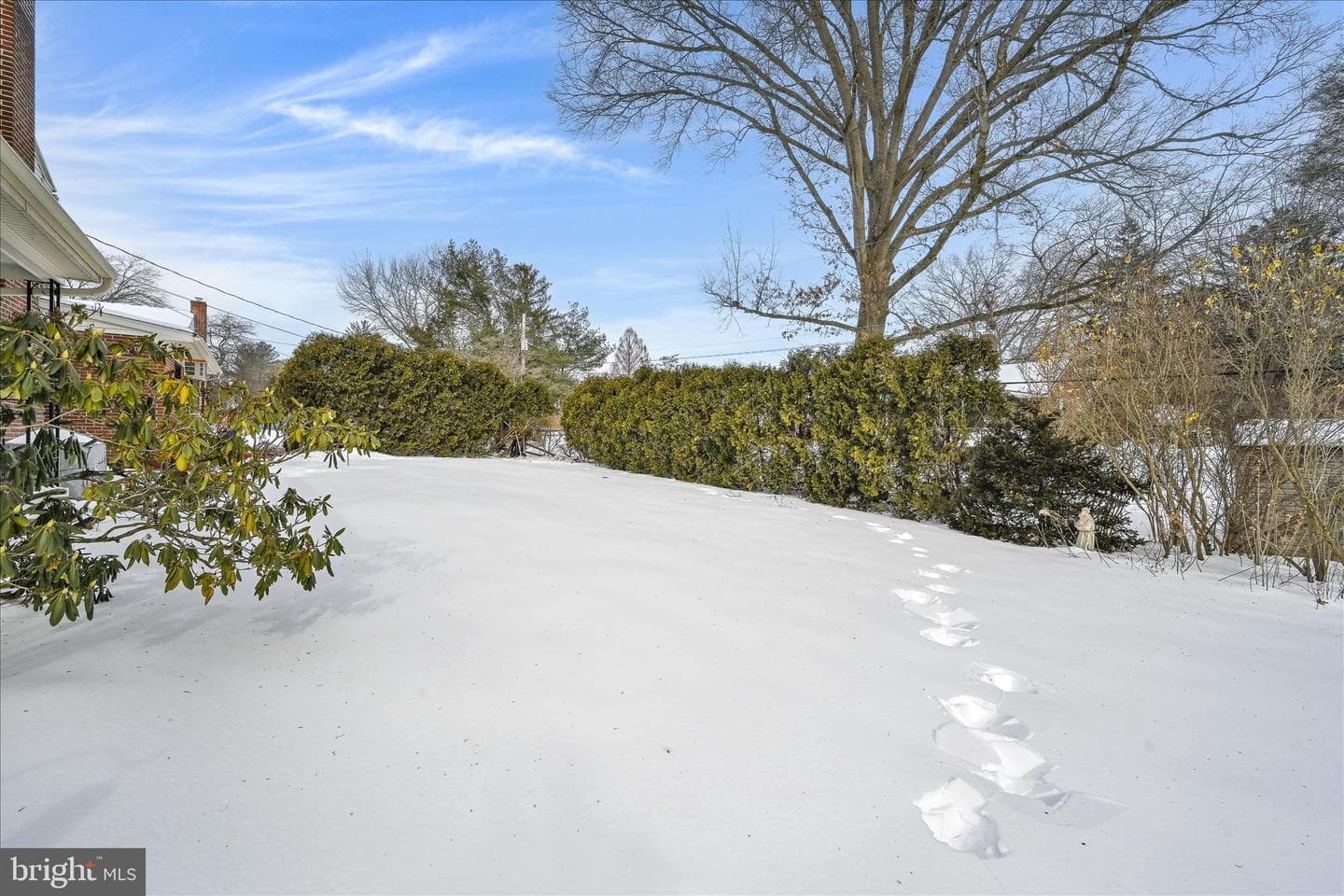 1827 Divot Court photo 28